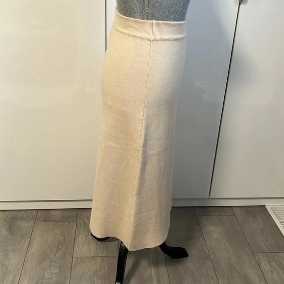 BRIAN BAILEY A-Line Knit Skirt Cotton, Size M - Picture 3 of 7